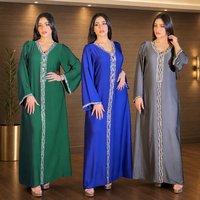Magnifique Robe Longue Musulmane Égyptienne de Dubaï à Manches Longues pour Fête, Vêtement Islamique en Gros