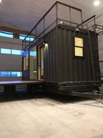 Petite maison sur roues à l'échelle 1/10ème