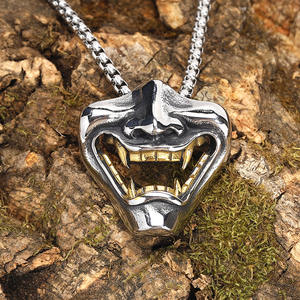 Kalung liontin masker hantu mulut besar, perhiasan Jepang kalung gigi berlapis emas 18k - Product Image 6