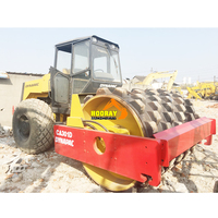 Rouleau compacteur Dynapac CA301D d'occasion en bon état, rouleau vibratoire monocylindre, moteur diesel, 12 tonnes, diesel
