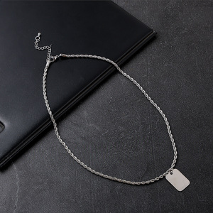 Venta al por mayor de moda collar de acero inoxidable Retro todo-fósforo titanio acero clavícula cadena hombres mujeres colgante - Product Image 1