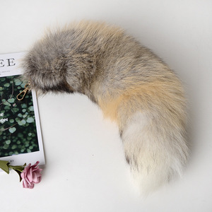 Porte-clés en fourrure de renard véritable, queue de loup, pompon en fourrure, magnifique accessoire, 40 cm, pour femmes, cadeaux, vente chaude en usine - Product Image 2