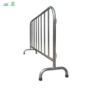 Barrière de circulation durable en acier inoxydable 201 de 2000*1000mm, réflecteur prismatique haute intensité pour la circulation routière extérieure - Product Image 2