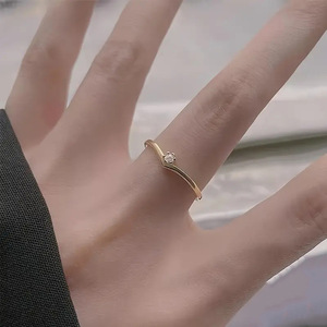 Anillo de Diamantes Minimalista T0527 para Mujer, Corte Brillante Redondo, Joyería de Compromiso Natural, Banda de Oro de 14K, Diseño Simple y Elegante - Product Image 3
