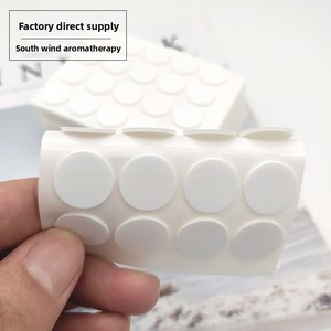 Ruban adhésif double face en mousse éponge de 2 cm, lot de 20, pour artisanat DIY moderne et minimaliste, fixation sécurisée des mèches de bougies et des parfums - Product Image 2