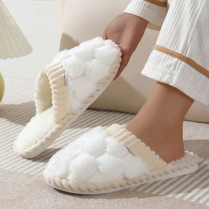 Chaussons tendance de haute qualité pour femmes, en mousse à mémoire de forme, avec doublure croisée amortissante pour l'hiver, en promotion. - Product Image 2