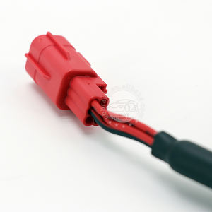 定制4针电线组件2根黑色电线和带聚酯套管的红色16AWG电线 - Product Image 5