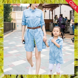 ชุดเดรสยีนส์ลายใหม่ล่าสุดสำหรับครอบครัว แม่ลูก แม่และลูกสาว ใส่คู่กันในช่วงฤดูร้อน พร้อมรูปภาพดีไซน์ - Product Image 5