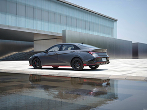 2023 pour <span class=keywords><strong>Hyundai</strong></span> Elantra Compact essence CVT boîte de vitesses automatique R16 taille des pneus utilisé voiture avant traction gauche direction cuir - Product Image 4