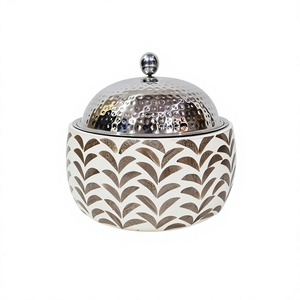 Exclusive Quality Round Shape Food Serving Hot Pot <b>Marvelous</b> Design Wooden And MOP Casseroles Hot Pot In Bulk - Product Image 1