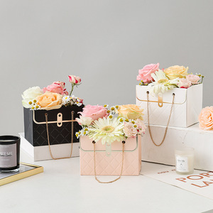 Aierflorist - Cajas de Papel Cuadradas Plegables Hechas a Mano, Cajas de Cartón para Flores con Cadena - Product Image 3