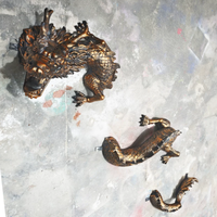 Sculpture murale en résine de dragon à abstraition géométrique pour la décoration murale intérieure de la maison, du bar ou du restaurant