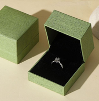 Boîte de rangement portable verte à couvercle rabattable pour bijoux (bagues, bracelets, colliers, boucles d'oreilles, montres) – Emballage cadeau rigide