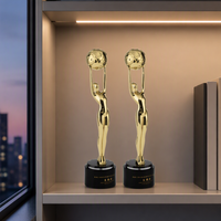 Trophée de football de haute qualité, modèle Pivert, statue Earth Award, trophée personnalisé en métal, trophée Statue d'Or