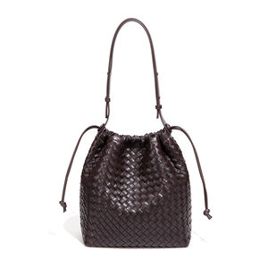 กระเป๋าถือทรงถังสานมือขนาดใหญ่ รุ่นใหม่ปี 2026 กระเป๋าทรงคลาวด์จีบแบบมีเชือกผูก กระเป๋าเรียบง่ายสไตล์มินิมอล กระเป๋าสะพายไหล่สำหรับผู้หญิง - Product Image 6