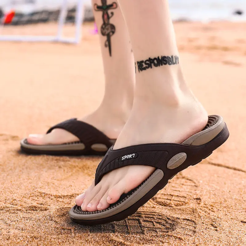 Tongs de Massage pour hommes, nouvelles chaussures d'été, pantoufles de plage confortables et décontractées, à la mode, sandales