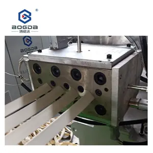 Linea automatica di produzione di estrusione in PVC BOGDA per realizzare perline angolari in vinile PVC