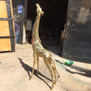 Grande sculpture d'animal en bronze, décoration de jardin, girafe en métal - Product Image 3