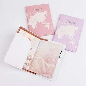 Porta Pasaportes de Cuero PU con Estampado Colorido, Organizador de Documentos para Mujer - Product Image 2