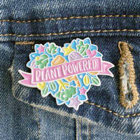 Épingles en émail fabrication dessin animé mignon Kawaii épingles insigne coloré lettre personnalisée arc-en-ciel paillettes coeur épinglettes pour vêtements