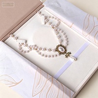 Elegante Scatola Regalo per Collana di Perle Stile Libro con Fiocco, Personalizzabile, Confezione in Carta per Collana di Perle