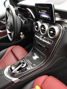 แผงคอนโซลกลาง OLIVER สำหรับรถยนต์ Mercedes-Benz C-Class GLC ปี 2015-2021 รุ่น 260L/300L คาร์บอนไฟเบอร์ตกแต่งภายในลายไม้ - Product Image 4