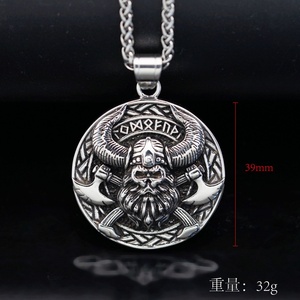 Collier pendentif personnalisé en acier titane pour homme, style Viking vintage, pendentif mythique nordique Viking - Product Image 2