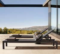 Chaise longue d'extérieur en aluminium blanc avec revêtement en poudre, dossier réglable, chaise longue de patio avec tissu en maille pour le bord de la piscine