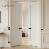 Portes intérieures pré-assemblées de style shaker de haute qualité pour la maison, salon, en MDF, pin, acajou, finition bois, double porte
