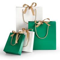 Sacs cadeaux personnalisés avec poignées pour mariage, Saint-Valentin, fête des mères, emballage de bijoux, sacs en papier durables