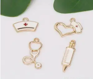 Encantos Enamel Enfermeira Médica Estetoscópio Seringa Enfermeira Chapéu Pingente Para Pulseira Colar DIY Jóias Fazendo Descobertas