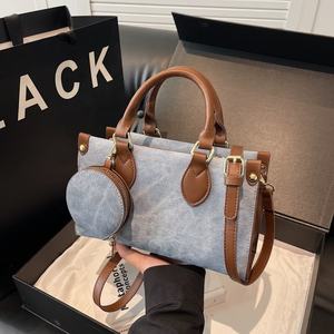 Sacs à main élégants et modernes, sacs fourre-tout pour femmes, sacs à main de haute qualité pour femmes, sacs à bandoulière pour jeunes femmes, sacs carrés grande capacité. - Product Image 2