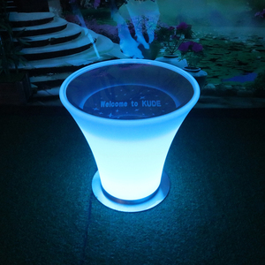 Không thấm nước đồ gỗ ngoài trời dẫn đồ nội thất nhựa LED Bar bảng <span class=keywords><strong>Cocktail</strong></span> bảng với in logo cho Đảng thanh - Product Image 1