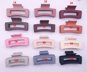 مشابك شعر كبيرة الحجم على طراز INS من أركير <span class=keywords><strong>2026</strong></span>، مشابك شعر مستطيلة مجوفة من الأكريليك المطفي، رائجة البيع بالجملة - Product Image 5