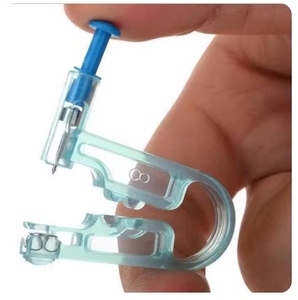 Kit de Pistola Perforadora de Orejas Desechable, Ajustable, Ecológica, de Plástico Azul, con Herramientas de Perforación de Nariz y Orejas, Seguro y Aséptico, Venta al Por Mayor - Product Image 6