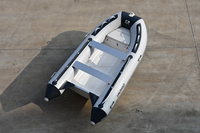 Bateau de pêche gonflable à rames en fibre de verre CE Small 330 Rib avec moteur hors-bord à vendre
