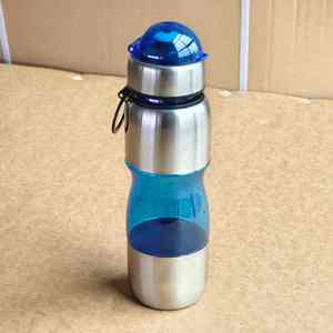 Bouteille d'eau pour VTT avec bordure en plastique et acier, colorée, 750 ml, anti-corrosion, réutilisable, étanche, pour usage extérieur - Product Image 1