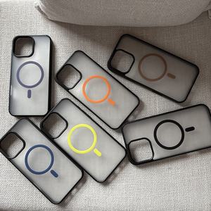 Coque <span class=keywords><strong>de</strong></span> téléphone <span class=keywords><strong>de</strong></span> luxe en peau transparente mate pour Apple 1617ProMax pour téléphone <span class=keywords><strong>de</strong></span> protection à Suspension magnétique deux-en-un Samsung S25 - Product Image 3