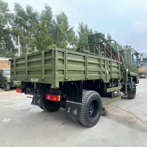 Camion grue télescopique fiable Dongfeng 4x2 8 tonnes 10 tonnes avec moteur Cummins pour la construction - Product Image 5