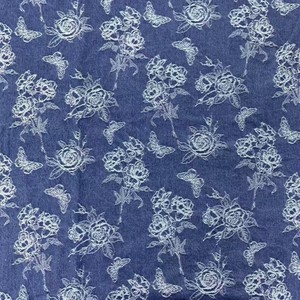 Горячая новинка 2026: Жаккардовая джинсовая ткань с цветочным узором и бабочками для женской верхней одежды, платьев и брюк - Product Image 2