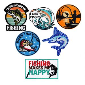 Patch thermocollant brodé en PVC et feutre, série Pêcheur, motif Poisson Épée 'La Pêche Me Fait du Plaisir', pour vêtements d'extérieur et décoration de chapeaux - Product Image 1