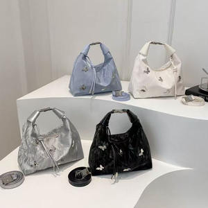 Sac à main convertible 3D Butterfly Dumpling Bag avec poignée supérieure et bandoulière - Product Image 3