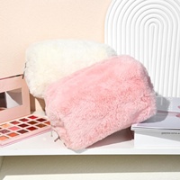 Nouveau personnalisé à la mode chaud moelleux peluche fourrure petite fermeture éclair maquillage organisateur pochette cosmétique sac pour fille
