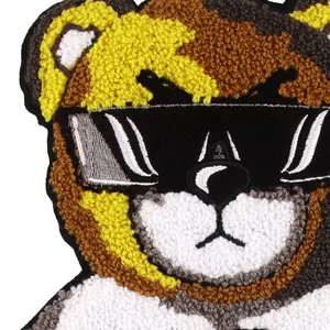 Colorato teddy design ciniglia patch di vendita calda di grandi dimensioni orso ciniglia patch per felpa