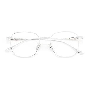 Monturas de Gafas de Titanio de Diseño con Logotipo, Color Negro, Calidad Superior, Fabricadas en China, para Uso Diario, No se Deforman Fácilmente - Product Image 6