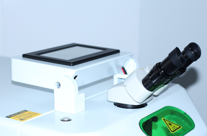 Nova Máquina de Solda a Laser YAG 1064nm de Alta Precisão 200W HF LASER, Refrigerada a Água, Fácil de Operar para Ouro e Prata - Product Image 2