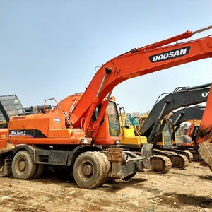 Excavatrice multifonctionnelle sur chenilles originale de la Corée DOOSAN DH210W-7 Hyundai à haut rendement en bon état d'occasion en vente - Product Image 1