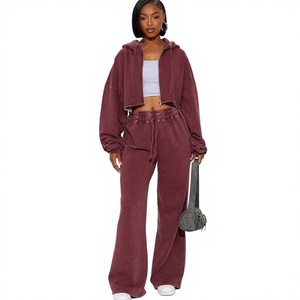 Ensemble de survêtement 2 pièces en molleton de coton délavé pour femme : sweat à capuche court zippé et pantalon de jogging extensible à manches longues - Product Image 1
