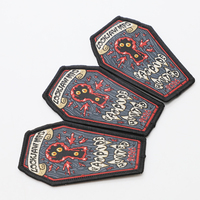 Patch brodé personnalisé avec logo, écologique, style gothique, thème punk rock/vampire, forme irrégulière/étrangère, en tissu tissé