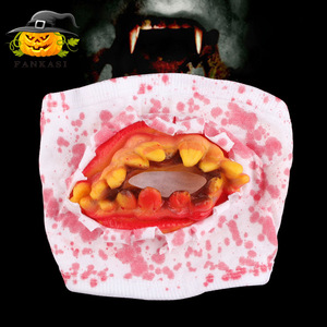 Masque de vampire d'Halloween avec dents sanglantes, accessoire de costume en PVC pour les farces de fête, film d'horreur - Product Image 2